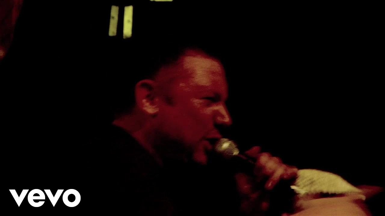 Conor Oberst and the Mystic Valley Band - Nikorette (XX Merge) auf YouTube ansehen Conor Oberst and the Mystic Valley Band - Nikorette (XX Merge) auf YouTube ansehen