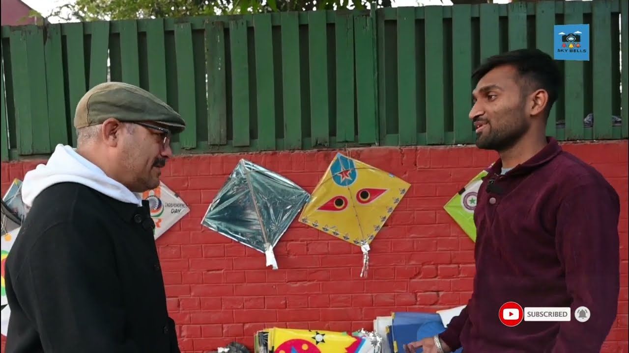 पांच दशकों से भी पुरानी विरासत को संभाल रहे हैं पतंग विक्रेता ऋतिक जैन