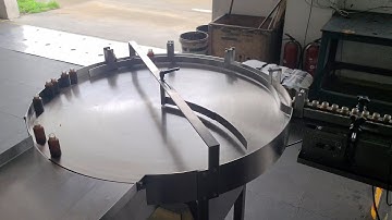 Automatic Bottle Filling And Capping Machine