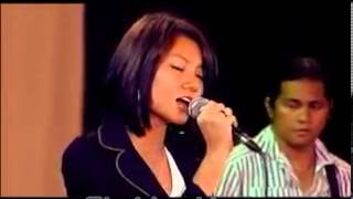 ဖူးစာရွင္ .. ေတးဆုိ .. ေနေန - youtube. chords