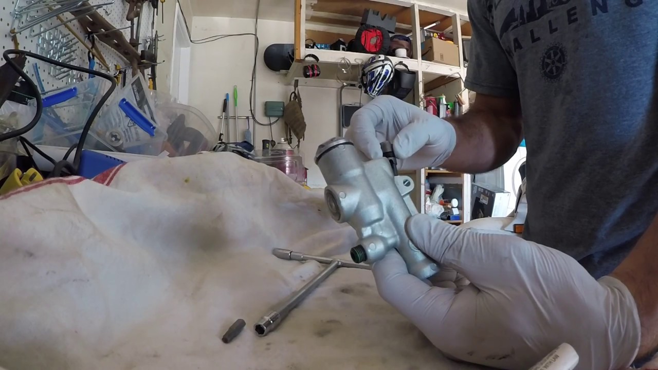 How to rebuild the rear brake master cylinder on KTM's and Husky's