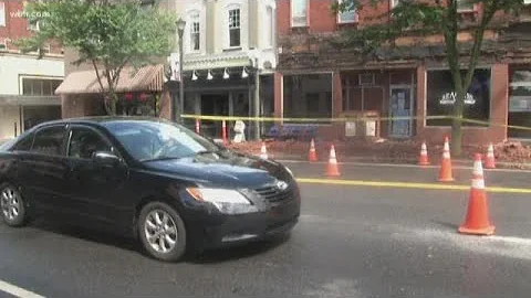 Facade collapses outside Maryville business