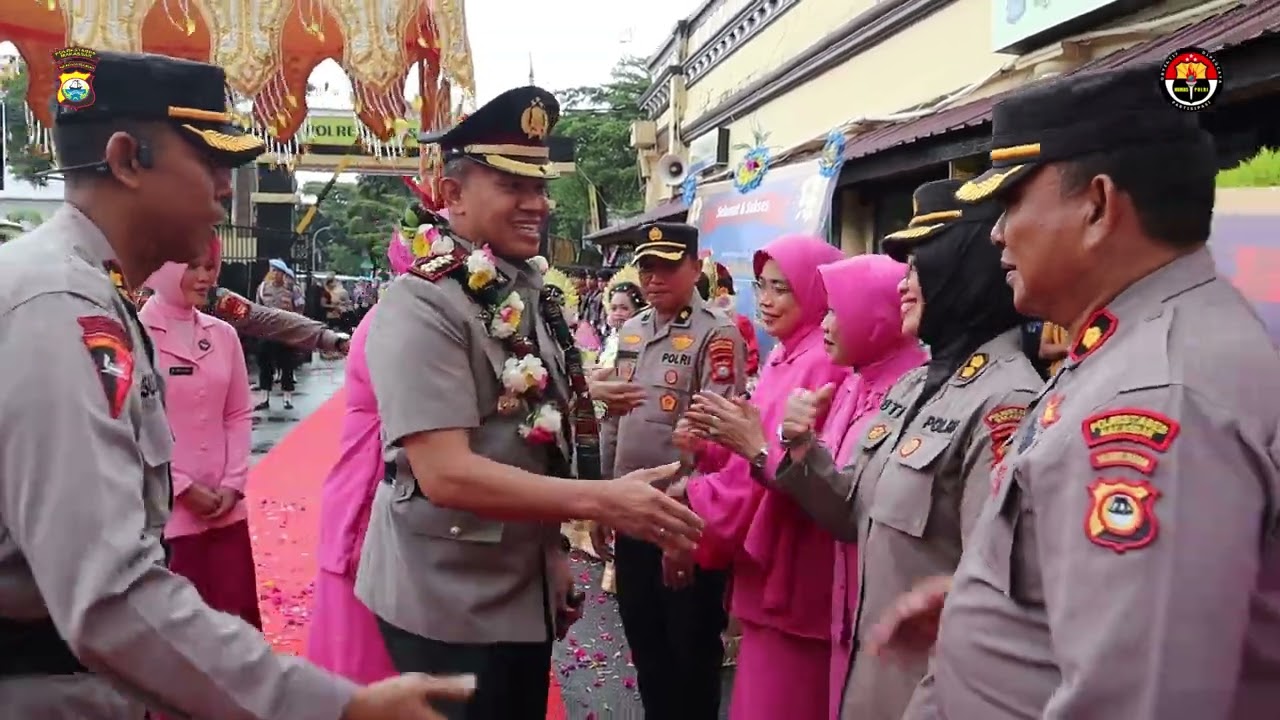 PENYAMBUTAN KAPOLRESTABES MAKASSAR KOMBES POL MOKHAMAD NGAJIB