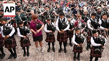 Bagpipers claim world record with AC/DC
