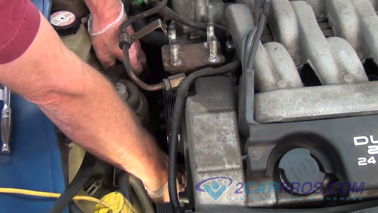 How to change alternator 2000 ford contour #8