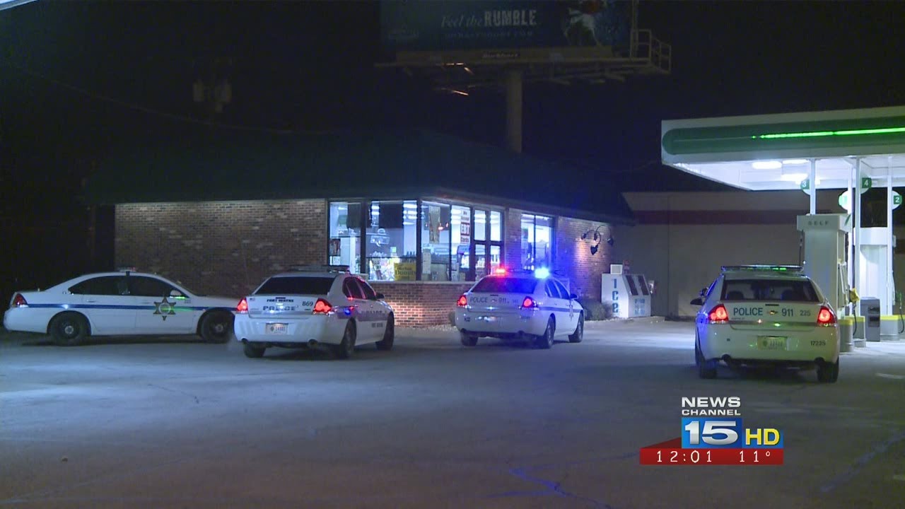 Police investigating robberies at two Fort Wayne gas stations - YouTube