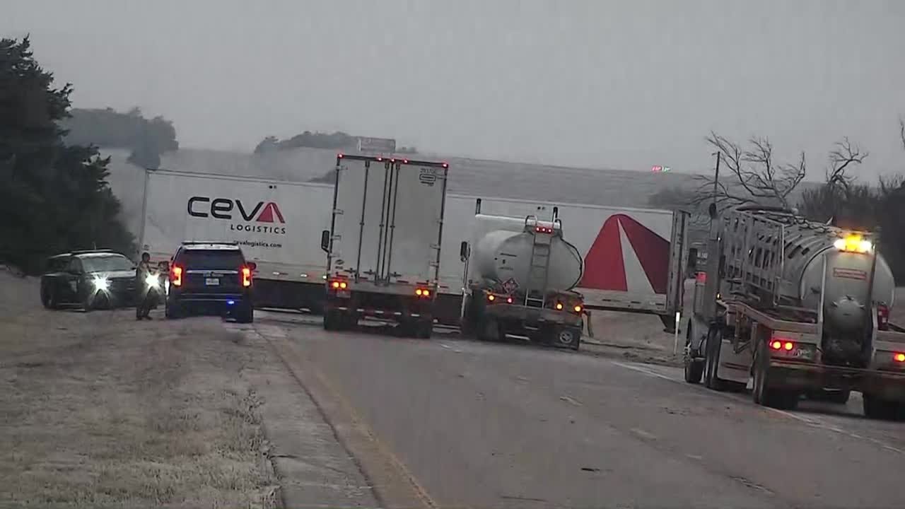 One lane of I-40 reopens after jackknifed semi blocks interstate - YouTube