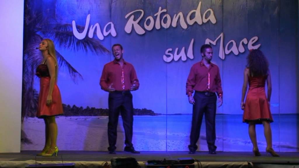 Venosa Estate 2012 Una Rotonda sul Mare (1) YouTube Venosa Estate 2012 Una Rotonda sul Mare (1) YouTube