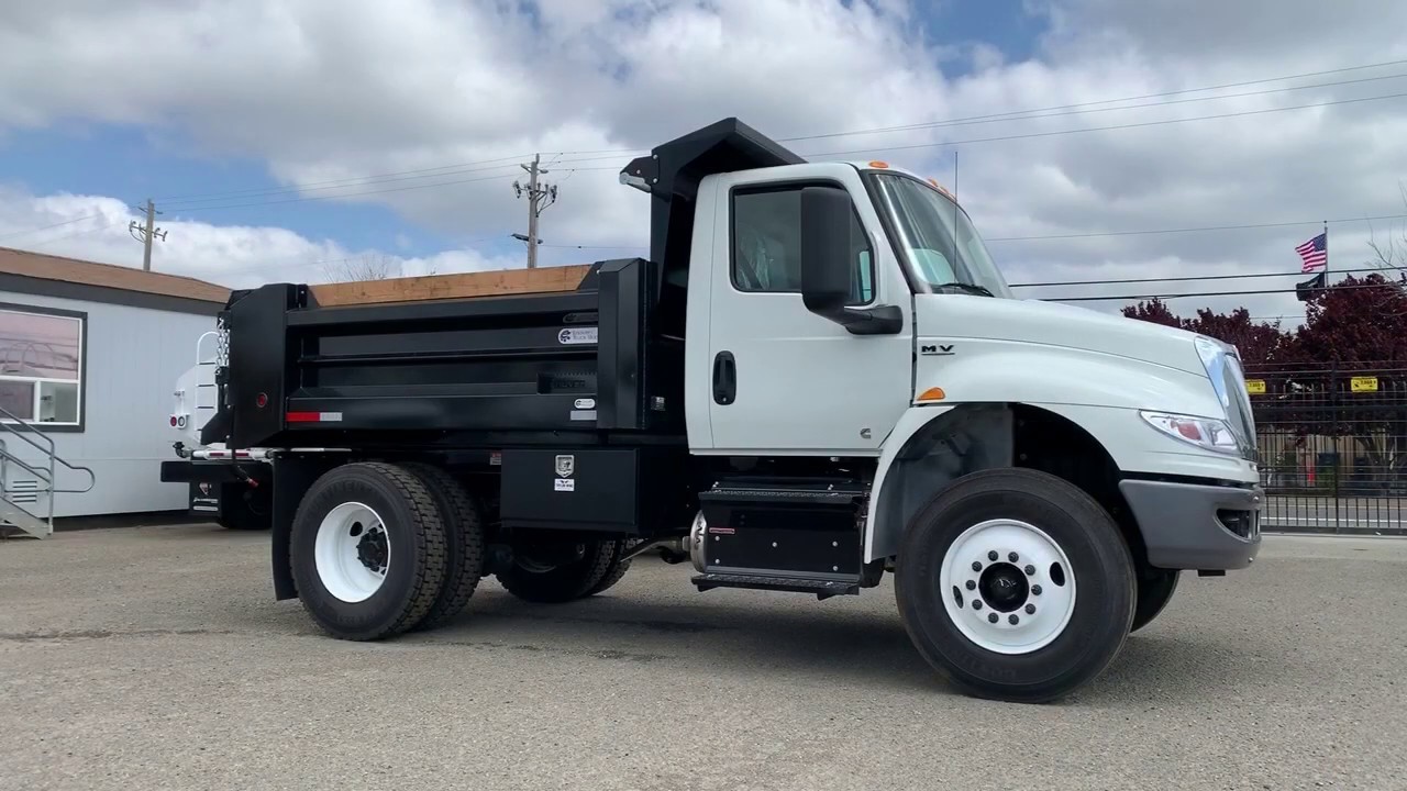 2020 MV 5 Yard Dump Walkaround