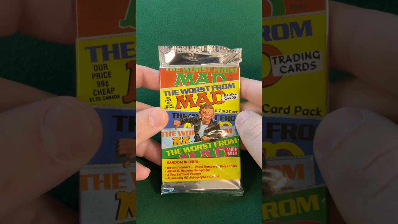 Распаковка набора коллекционных карточек MAD: Худшее от Mad (319)