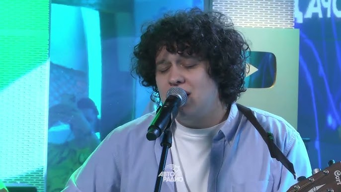 Антон Токарев - Седьмой Лепесток (Live @ Радио ENERGY) - YouTube