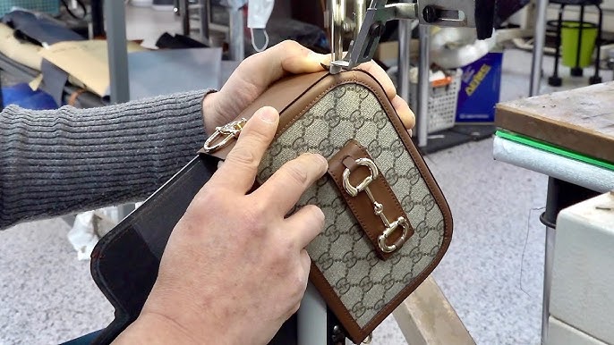 Gucci Horsebit 1955 wallet with chain in GG Supreme