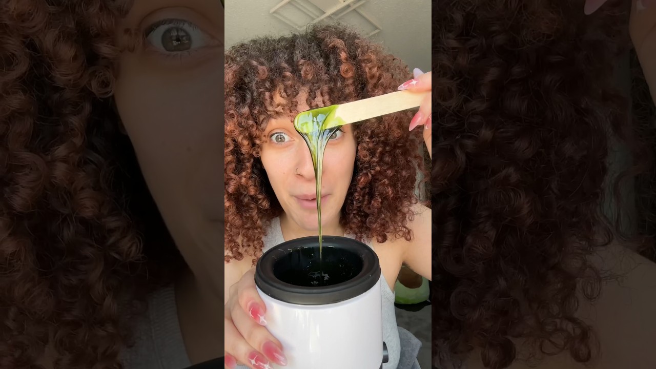 IM TRYING TO WAX MY OWN ARMPITS… [fail]