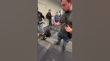 Got to try zippy’s parallax at west it was my favorite thing at the show thank you #flips #balisong