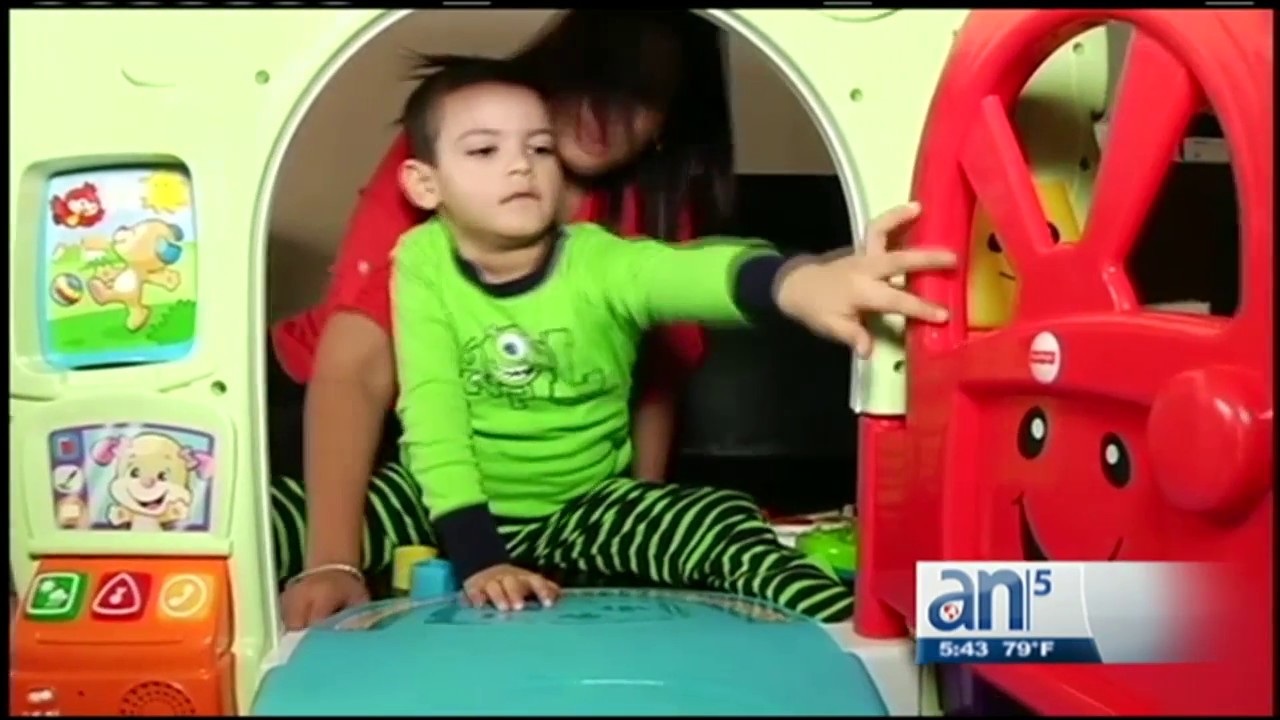 Niño que sufre de epilepsia se beneficia de la marihuana medicinal