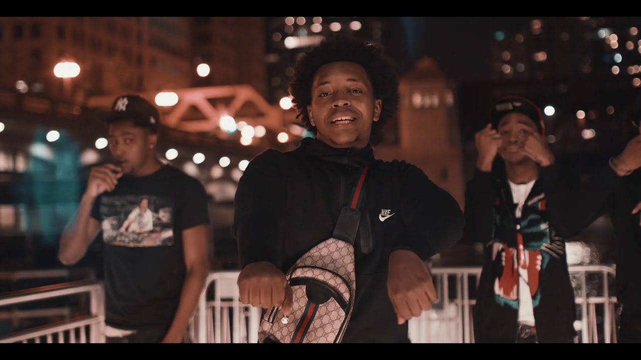 Guarda Moose Duce 2 "4 FA U" (OFFICIAL VIDEO) su YouTube Guarda Moose Duce 2 "4 FA U" (OFFICIAL VIDEO) su YouTube