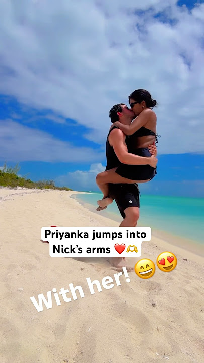 Priyanka Chopra JUMPS into Nick Jonas’ arms, shares a ROMANTIC moment ❤️🫶 #priyankachopra #shorts