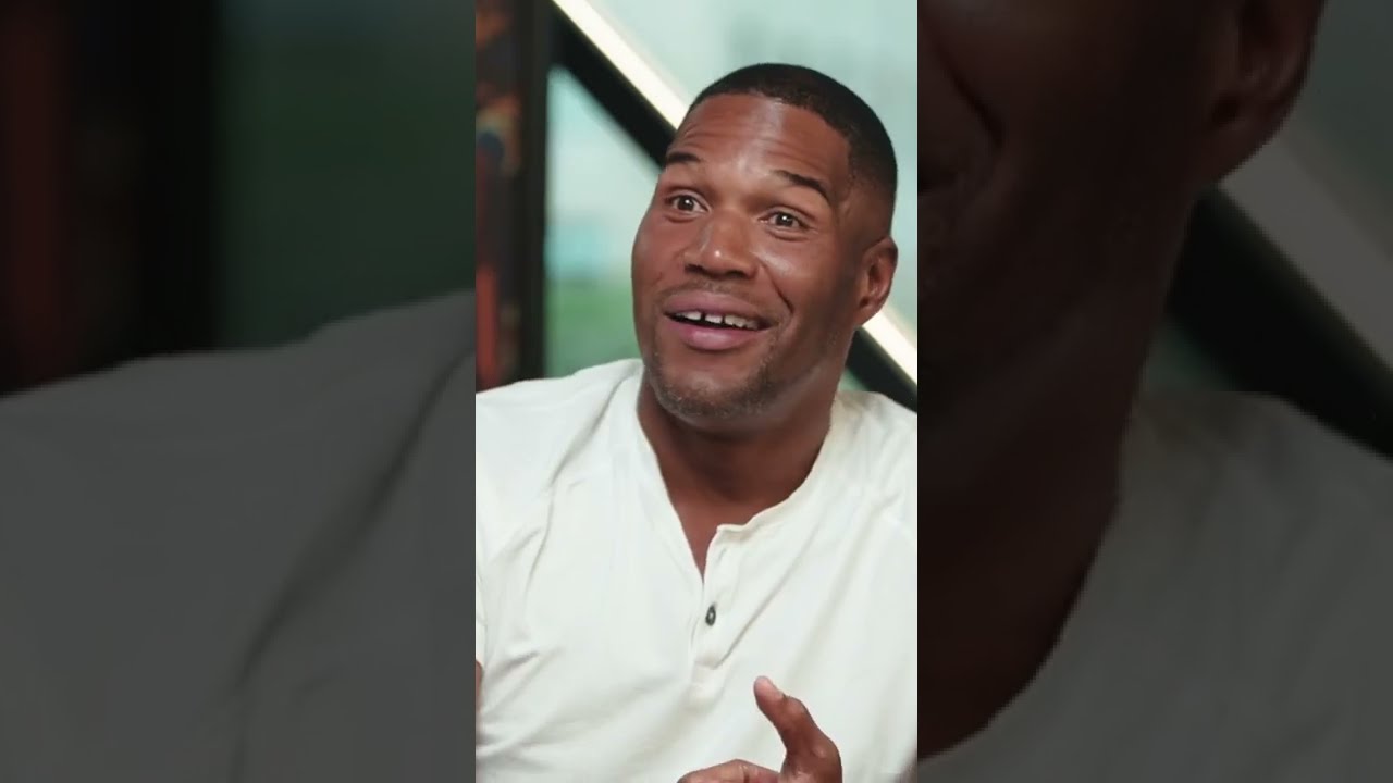 Michael Strahan speaks highly of Aaron Donald 👀 (via 