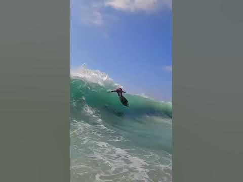 pro-skimboarder-catches-dream-wave-filmed-by-solaglocal
