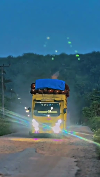 pesona malam truk sawit
