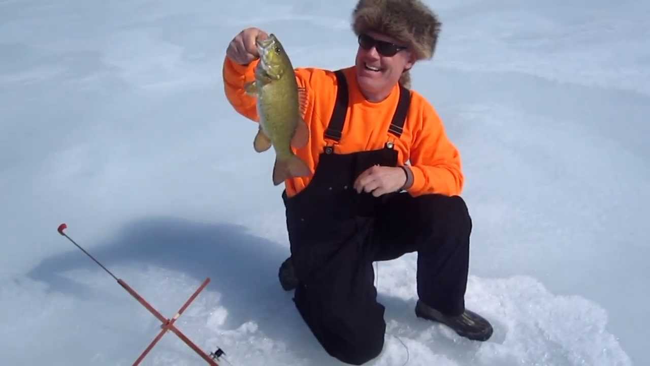 ICE FISHING NJ! on Spruce Run Ken Beam & Curt Ryder ice fished Spruce