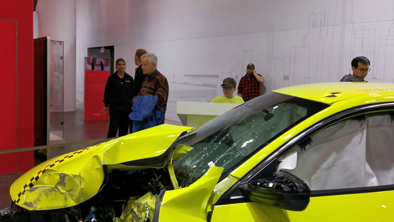 2020 Honda Civic Hatchback Crash Test - YouTube