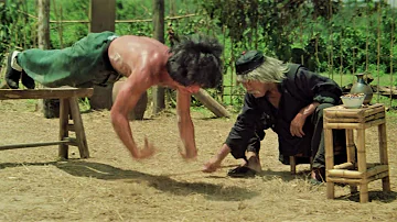 Drunken Master (1978) film Explained in Hindi/Urdu | Jackie Chan movie Summarized हिन्दी/اردو