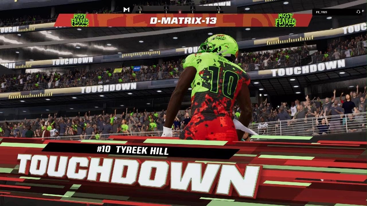 Madden NFL 23 Tyreek Hill running the reverse like he's playing flag