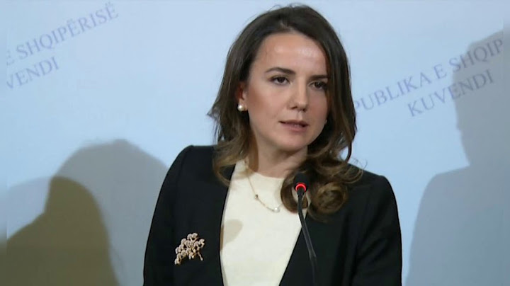 Të gjithë kanë nevojë për dashuri’, Rudina Hajdari poston fotot dhe bën urimin e veçantë