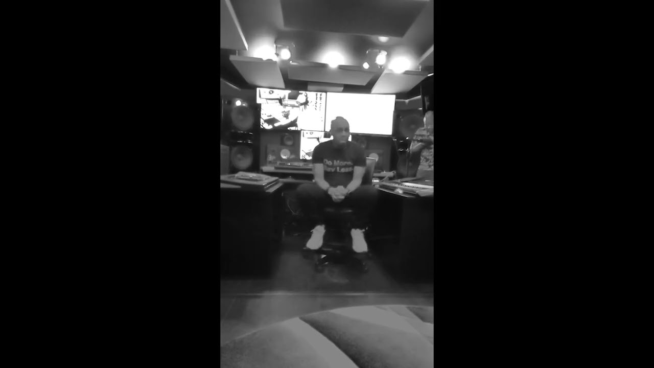 Teddy Riley talks Kool Moe Dee, the Rooftop, Classical Two and Being Robbed at Gun Point