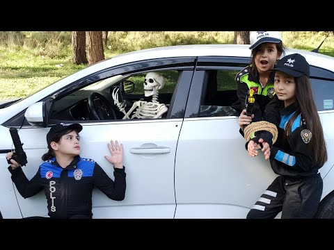 Araba hırsızı iskelet polis Nisayı kaçırdı | Polis Melisa ve arkadaşı yakaladı | polis arabası