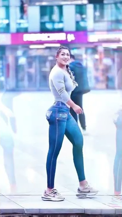 Hot Gym Model 🍑 🔥💪🏻 | FITNESS MOTIVATION | #shorts #fitness #workout #trending