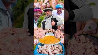 क्रिस्पी राइसको साथ 200 अण्डा चिकन