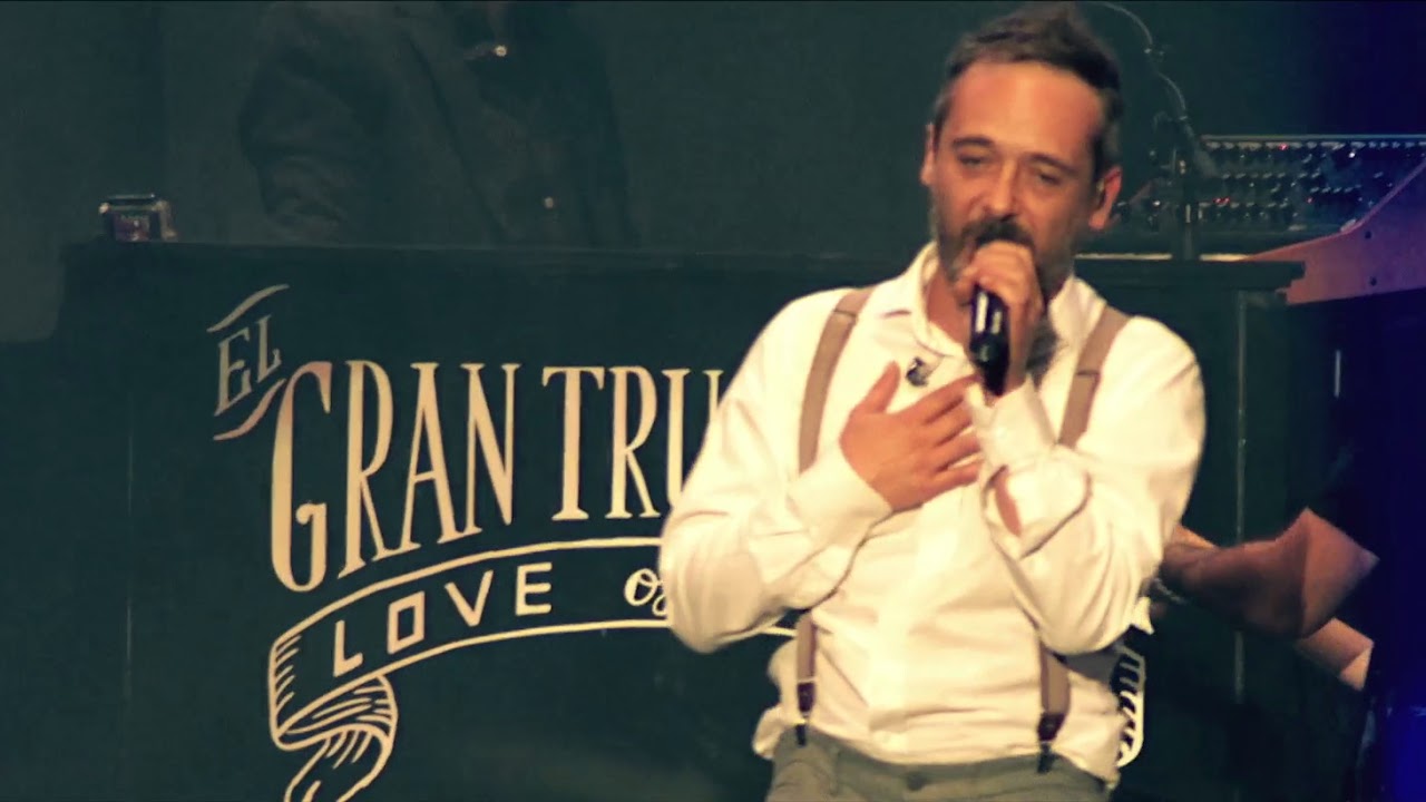 Love of Lesbian - Bajo el volcán (Directo El Gran Truco Final)