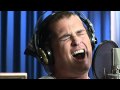 Carlos Vives Sings ‘Tierra del Olvido’ with La Provincia