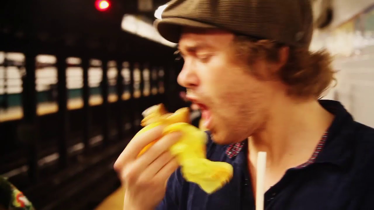 Dex Carrington speaking Mandarin