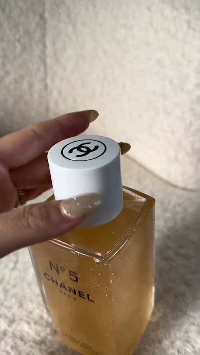 Chanel No5 The Gold Body Oil 2022 - Review and Swatches