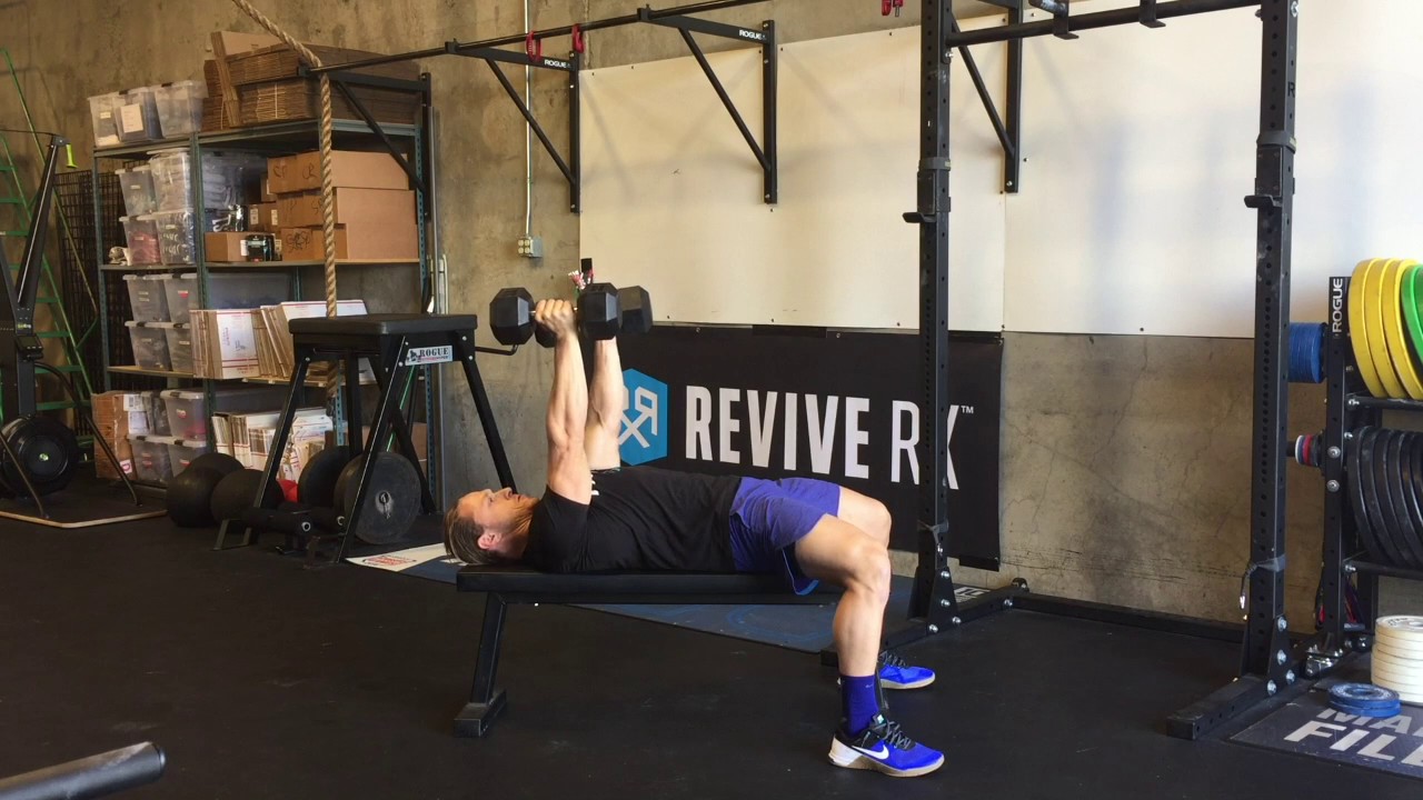 Alternating Dumbbell Bench Press Top Down Youtube