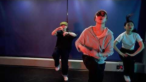 Thumbnail of [Movidic Dance Studio] HIPHOP CHOREO / HWARYEO / VINNY WEST/ TAKE THAT SHIT OFF