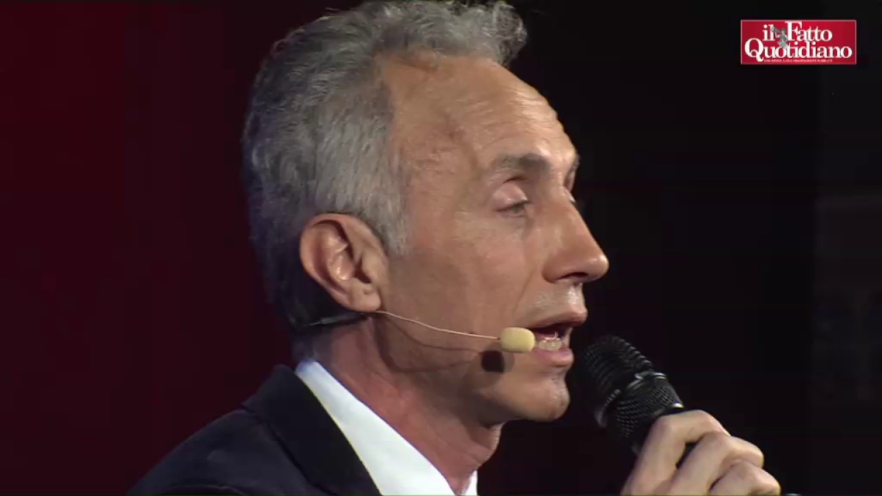 “La Costituzione è NOstra”, Travaglio: “Renzi più che un premier uno stalker”