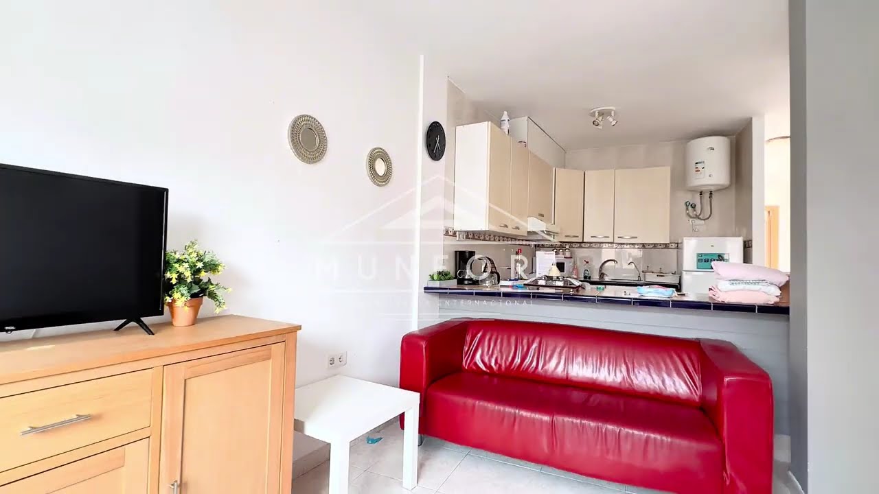 Building with 3 Apartments in San Miguel de Salinas | REF: DH283