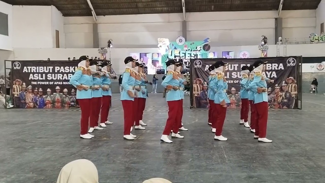 PENAMPILAN PASKIBRA SMPN 52 SURABAYA DI LKBB J-FEST JATIM EXPO