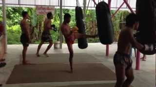 Download Lagu SuWit Muay Thai @ Thailand @ Bag Work x1 MP3