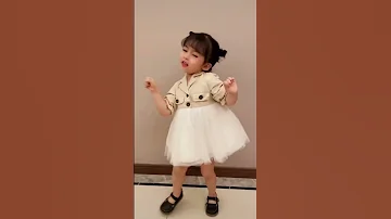 أجمل طفله ترقص على أغنية بيبي كم داون Calm Down Shorts Tiktokvideo ترند 