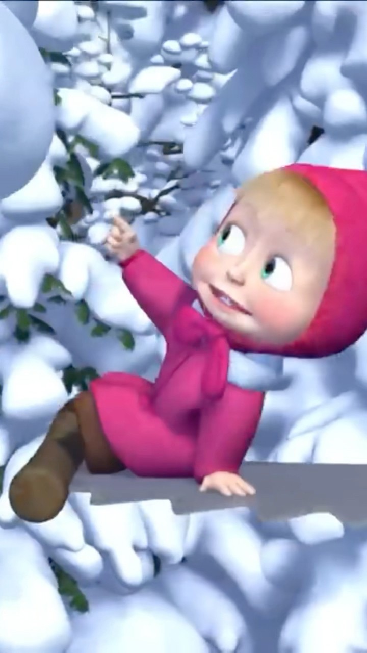 Which Christmas tree to choose??? #OneTwoThree!LighttheChristmasTree #Shorts #kids #MashaAndTheBear