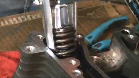 HARLEY Evo Engine Valve Seal Repair | 1200S Sportster