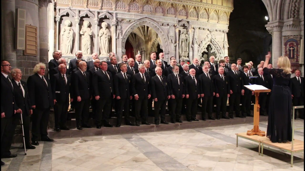 Pan for nos yn hir by Ryan Davies