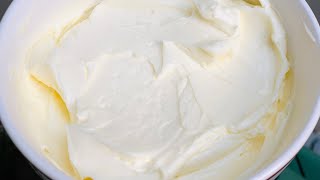 لاول مره كريمة الزبدة المصرية الرائعة قوام ناعم ومتماسك لتغليف الكيك  Egyptian buttercream