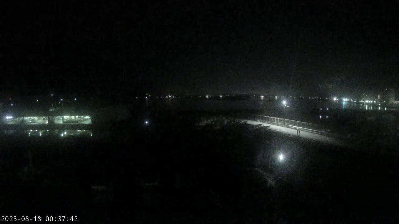 浜名湖  舞阪漁港  浜名大橋24hライブカメラ「魚あら」より配信