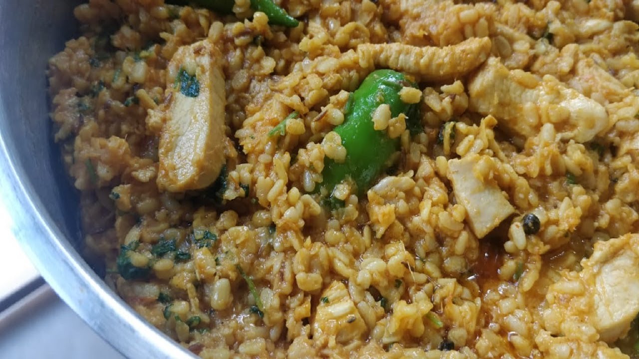 Fry Daal Mash-فرائی دال ماش -Dhuli urad dal-Daal mash tarka with chicken recipe- | Cooking with Asifa